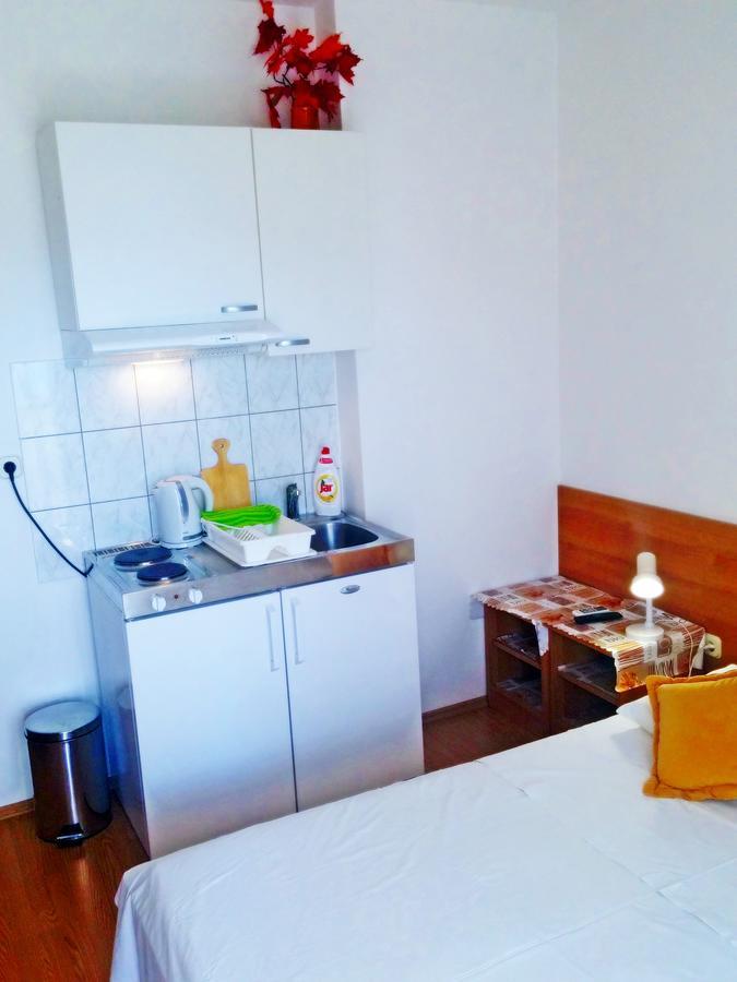 Apartments Eugen Pedisic Туран Екстериор снимка