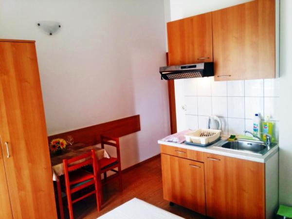 Apartments Eugen Pedisic Туран Екстериор снимка