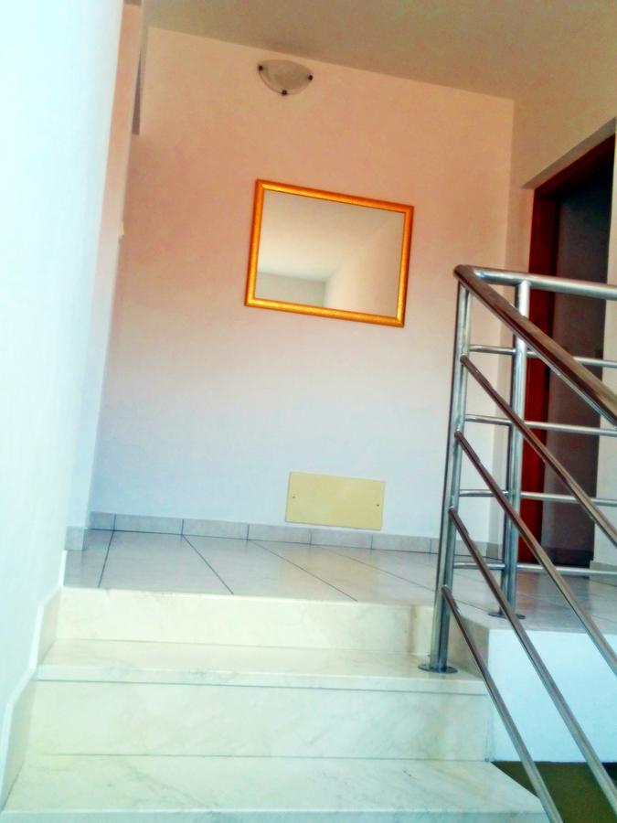 Apartments Eugen Pedisic Туран Екстериор снимка